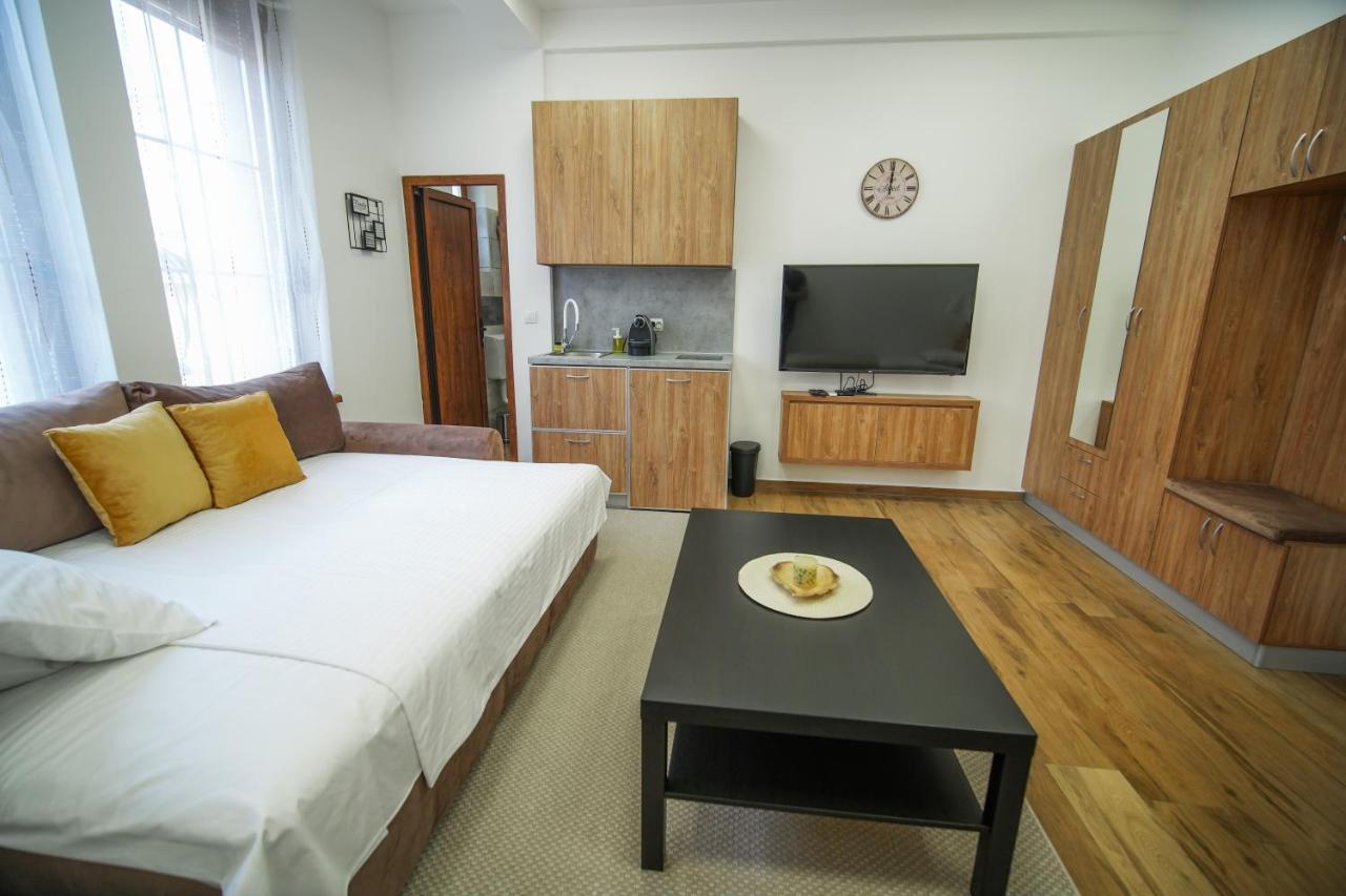 Prenociste Sole Aparthotel รานเย ภายนอก รูปภาพ