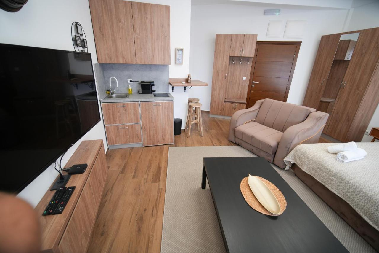 Prenociste Sole Aparthotel รานเย ภายนอก รูปภาพ